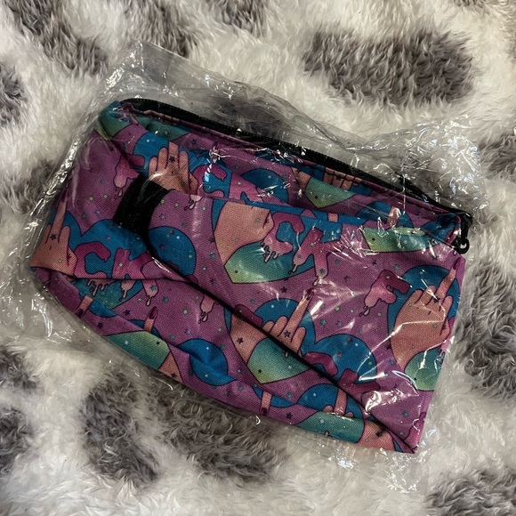 Funny Middle Finger Fanny Pack Unisex Women’s Men’s Size OS Purple and Blue - Picture 3 of 4
